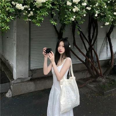集中营里的摄影师